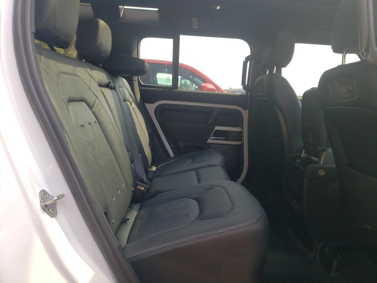 LAND ROVER DEFENDER 110 S