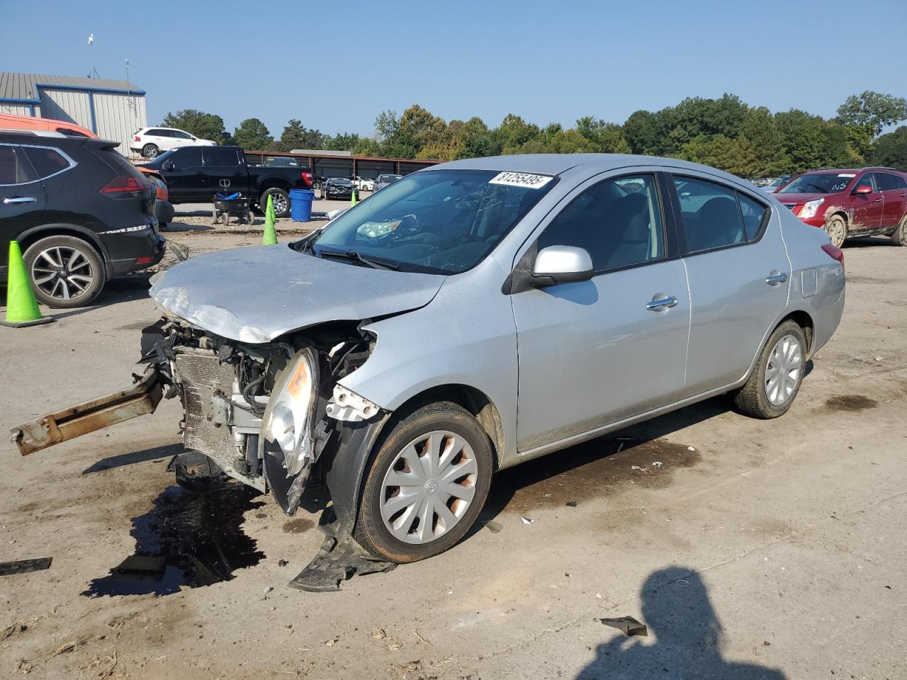 NISSAN VERSA S