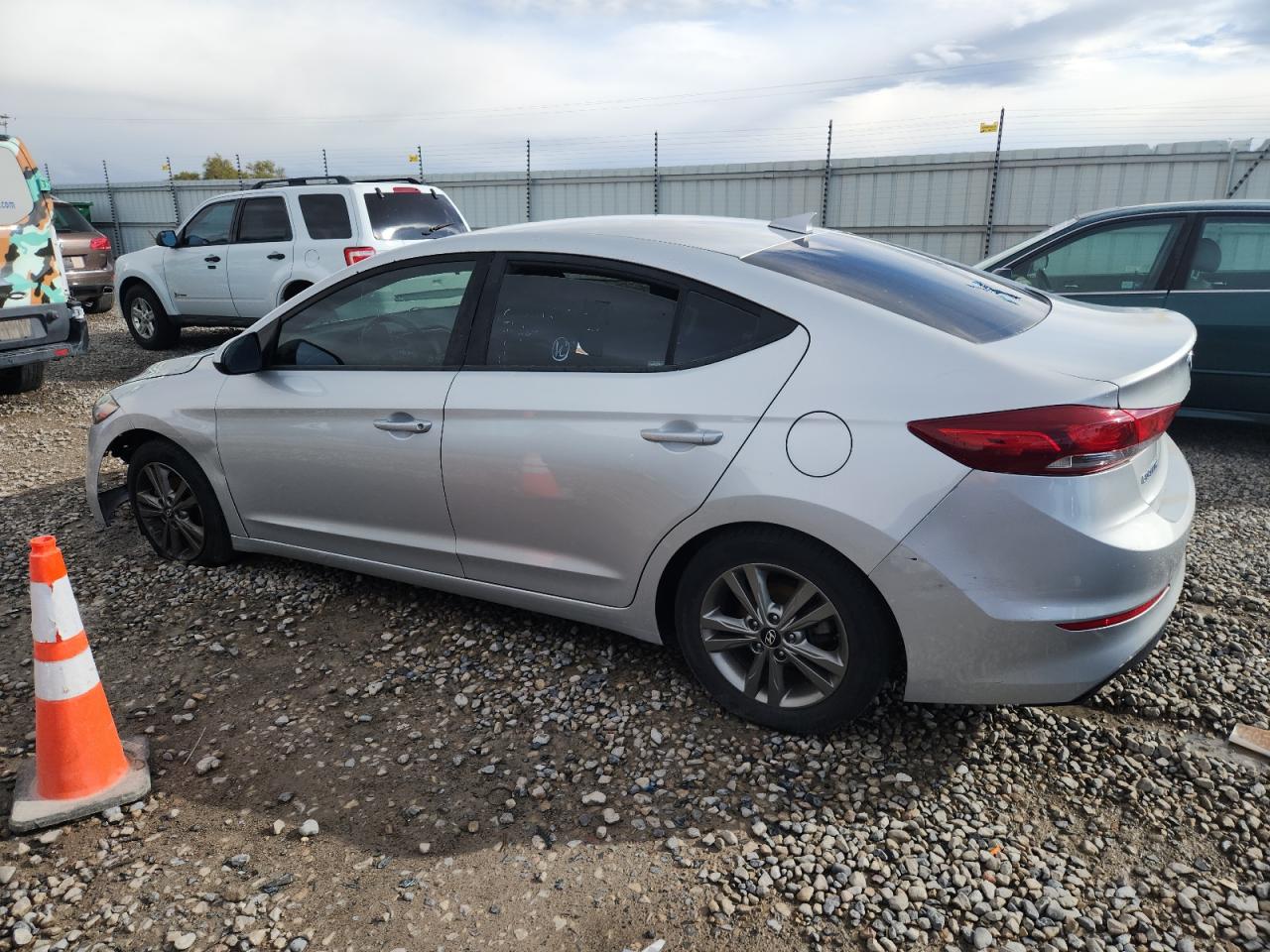 HYUNDAI ELANTRA SEL