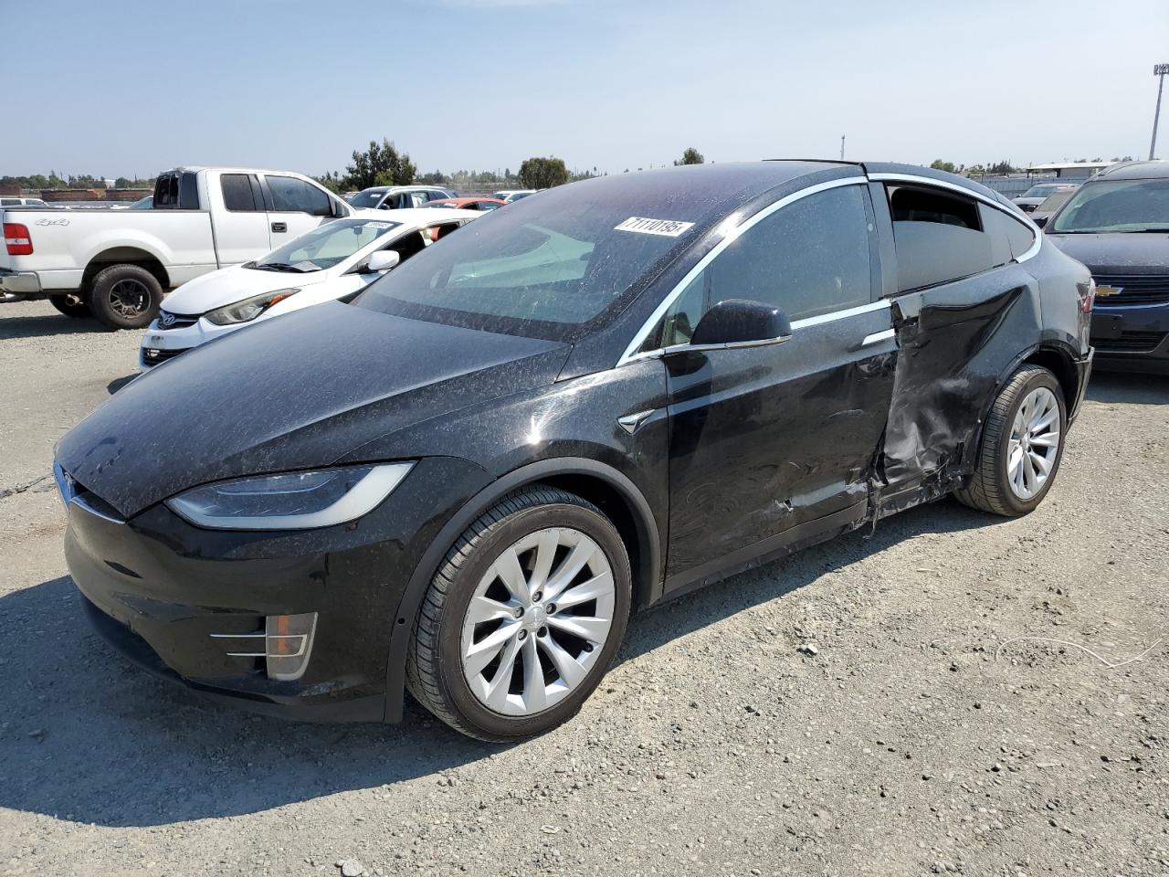 TESLA MODEL X