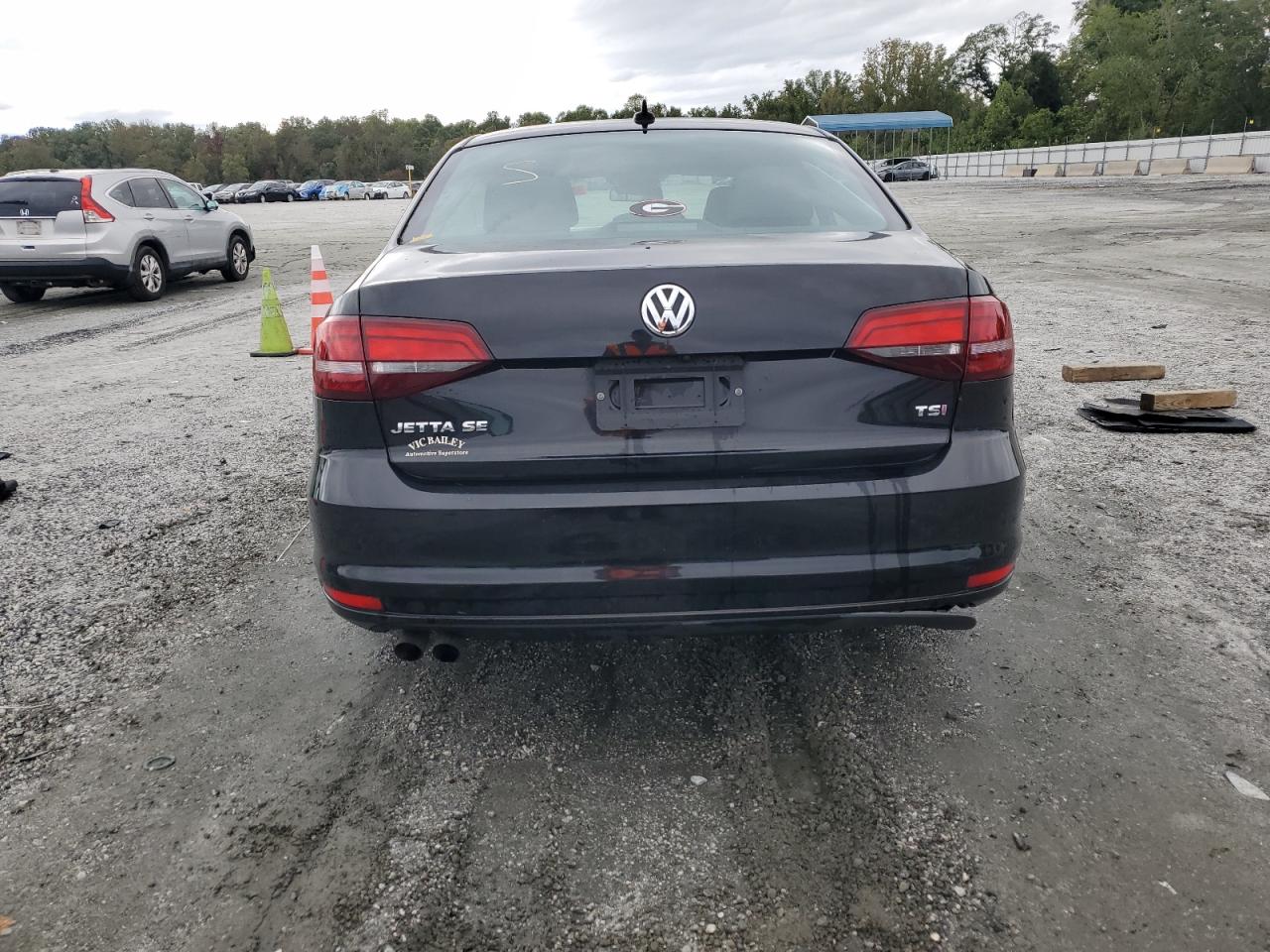 VOLKSWAGEN JETTA SE