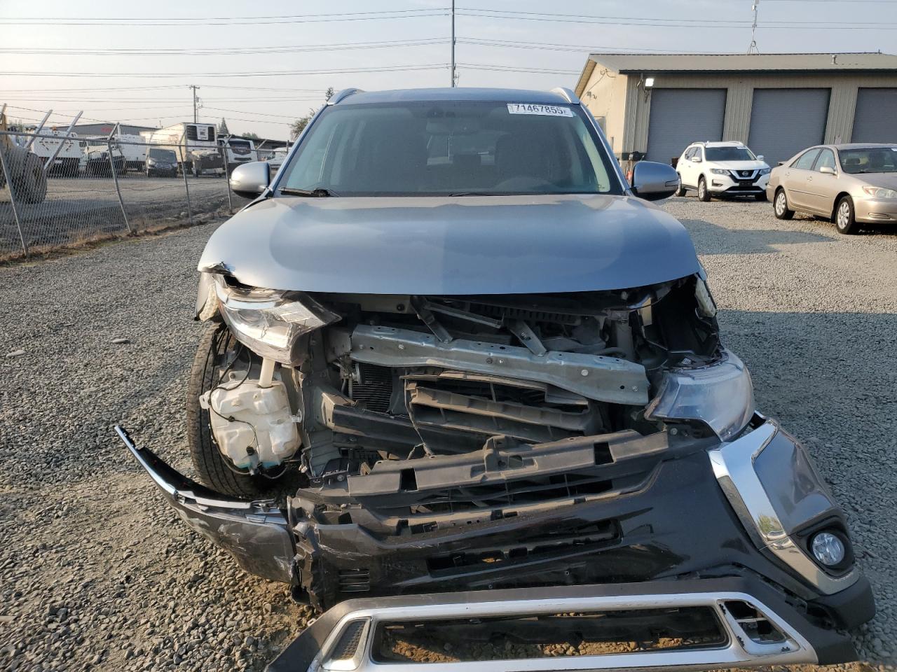 MITSUBISHI OUTLANDER SE