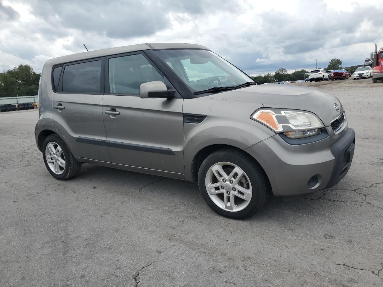 KIA SOUL +