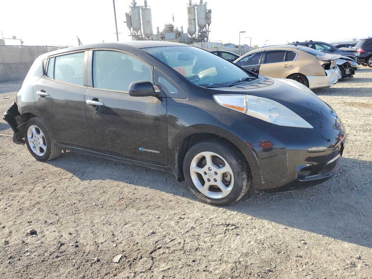 NISSAN LEAF S