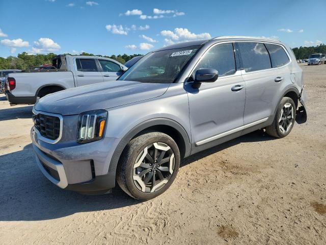 KIA TELLURIDE