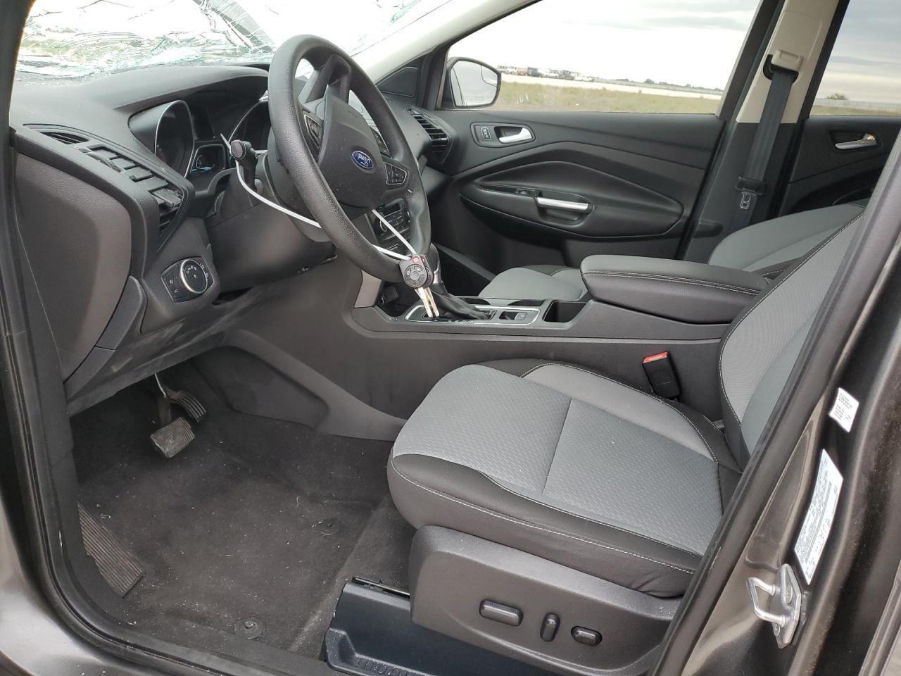 1FMCU9G99HUB29915 FORD ESCAPE 2017
