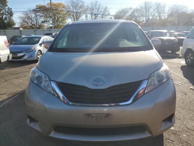  TOYOTA All Models 2014 Золотий
