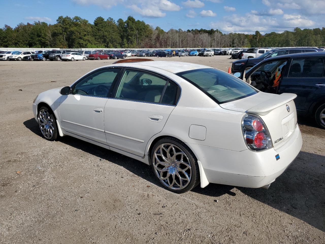 1N4BL11D95N482975 2005 Nissan Altima Se