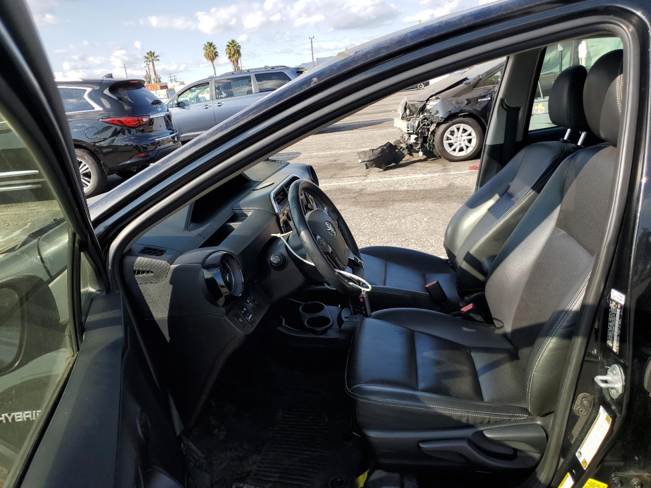 JTDKDTB38J1605692 TOYOTA PRIUS 2018