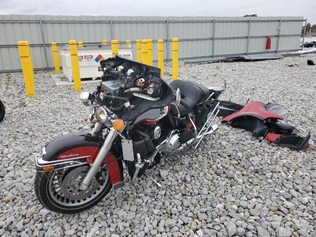 2010 HARLEY-DAVIDSON FLHTCU 1HD1FC418AB625788