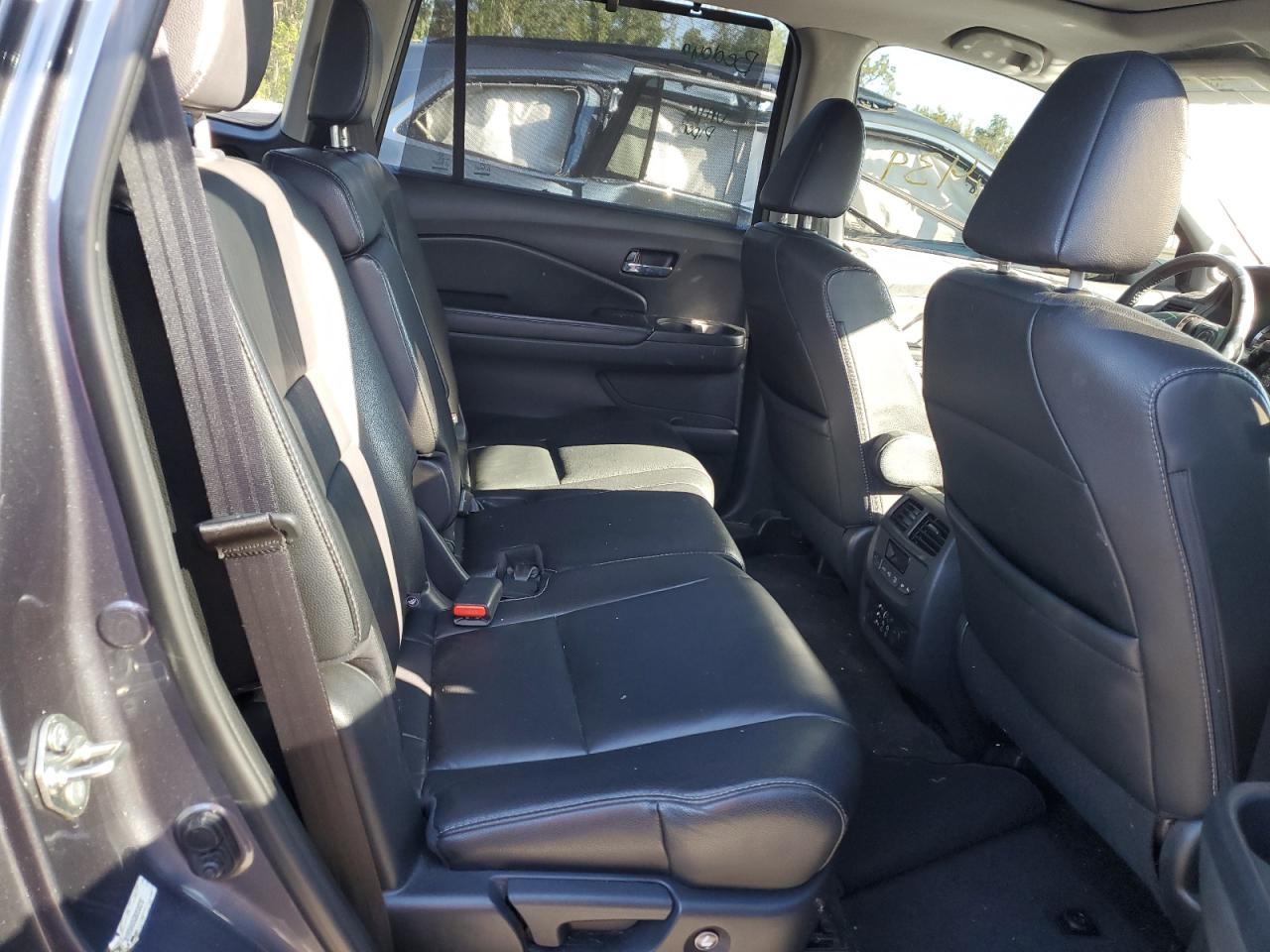 5FNYF5H95GB058070 HONDA PILOT 2016
