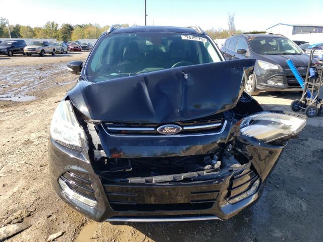 1FMCU0J93FUA39547 Ford Escape Titanium