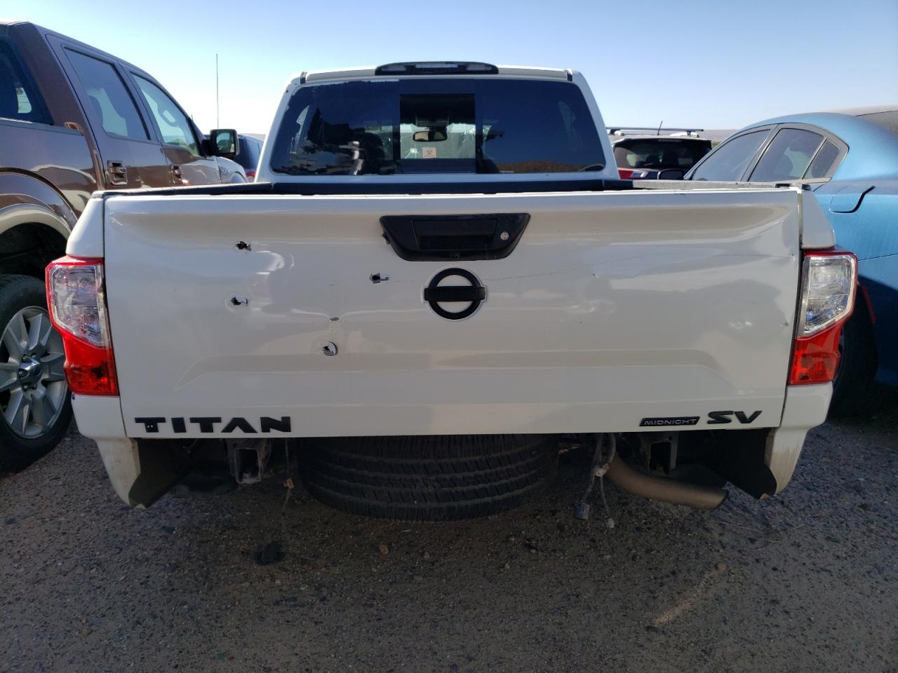1N6AA1E62JN547289 NISSAN TITAN 2018