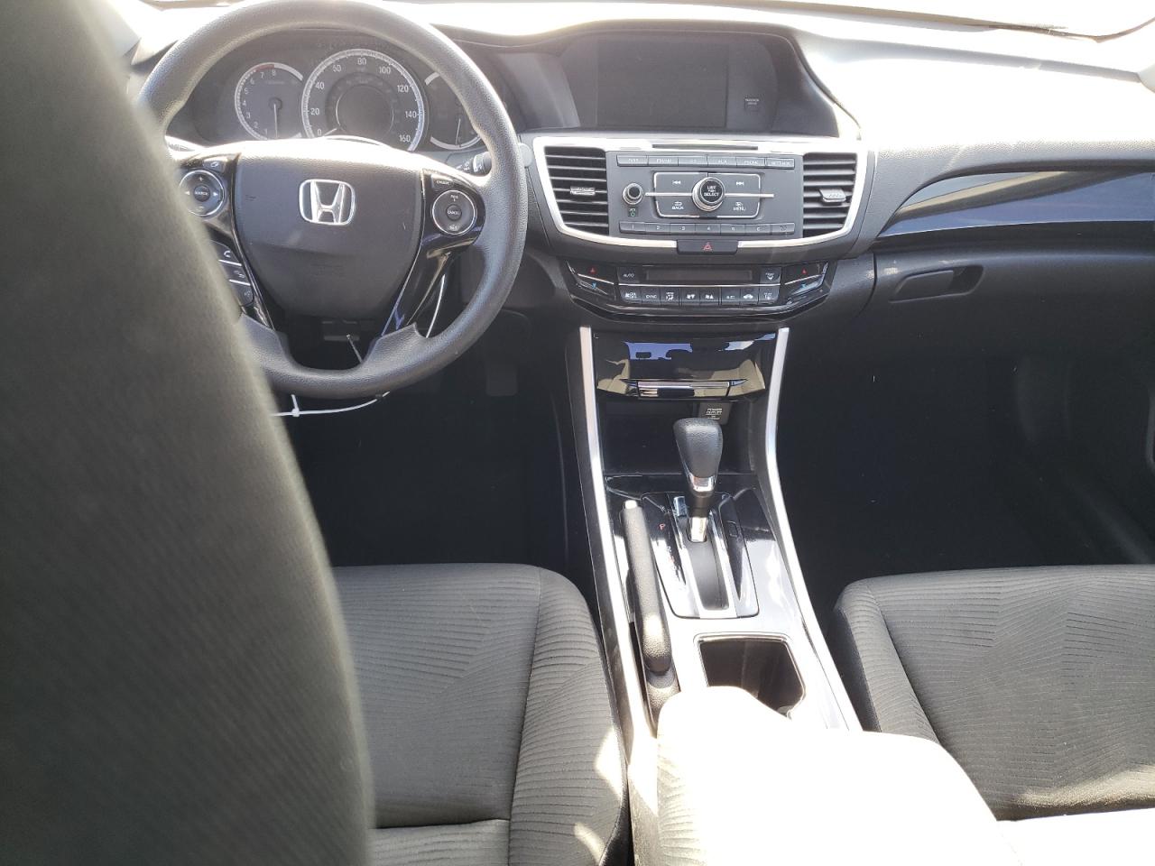 1HGCR2F39HA044201 HONDA ACCORD 2017