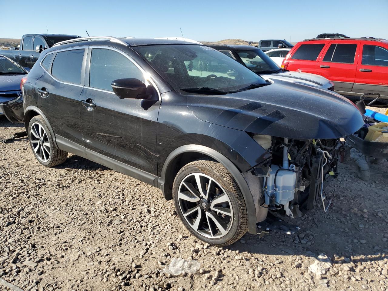 JN1BJ1CR4HW141476 NISSAN ROGUE 2017