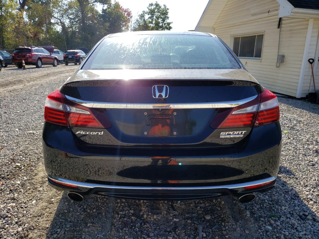 1HGCR2F1XHA198169 HONDA ACCORD 2017