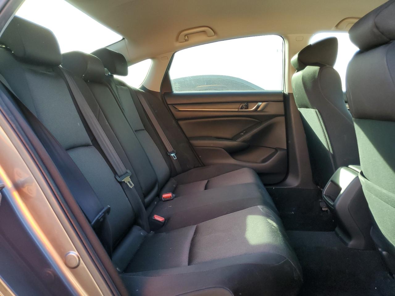1HGCV3F14KA016748 HONDA ACCORD 2019