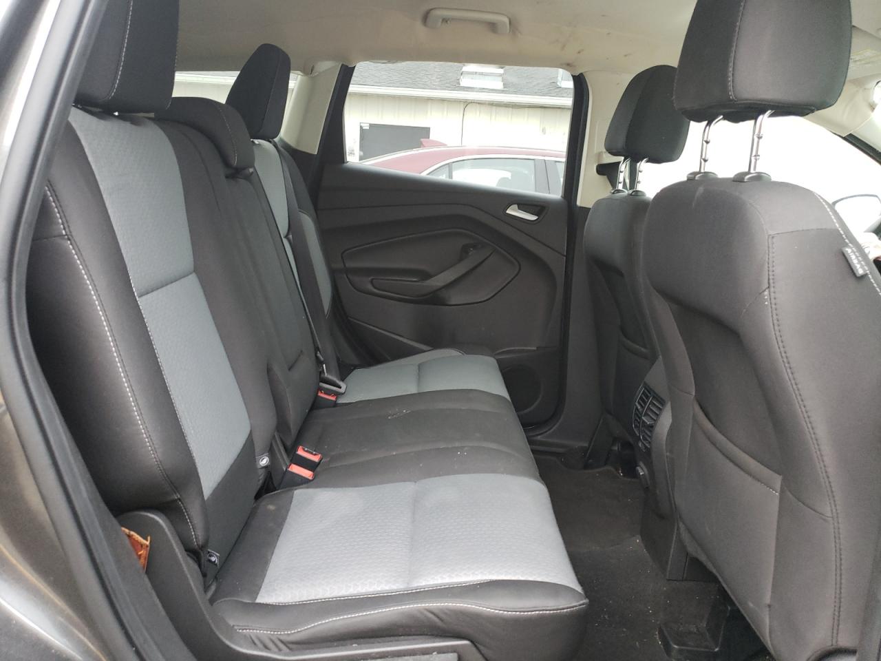 1FMCU0GD6HUD05982 FORD ESCAPE 2017