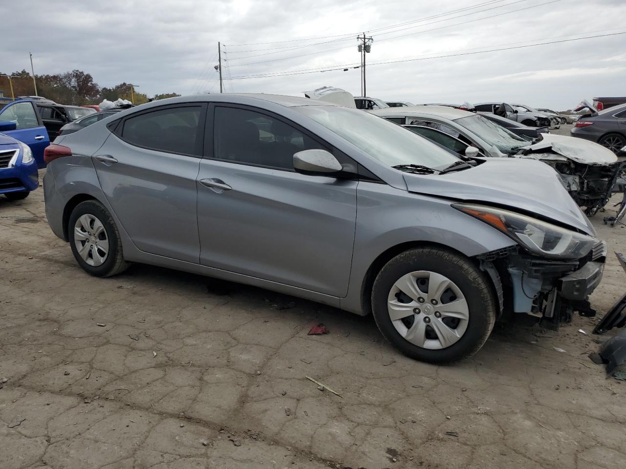 5NPDH4AE6GH736630 2016 Hyundai Elantra Se