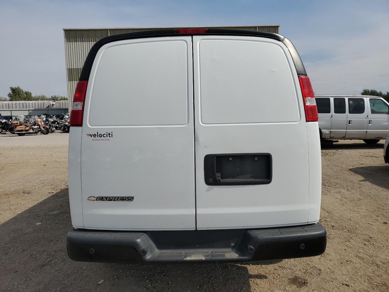 1GCZGGFP0J1223005 CHEVROLET EXPRESS 2018