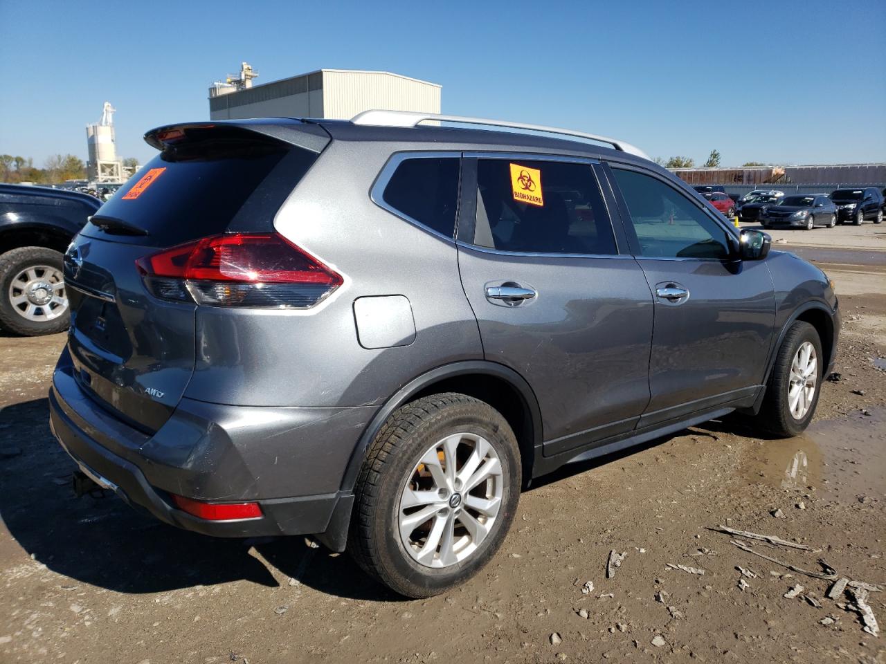 5N1AT2MV3JC751876 NISSAN ROGUE 2018