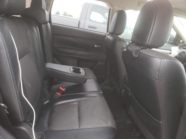 JA4AD3A31FZ001692 Mitsubishi Outlander Se