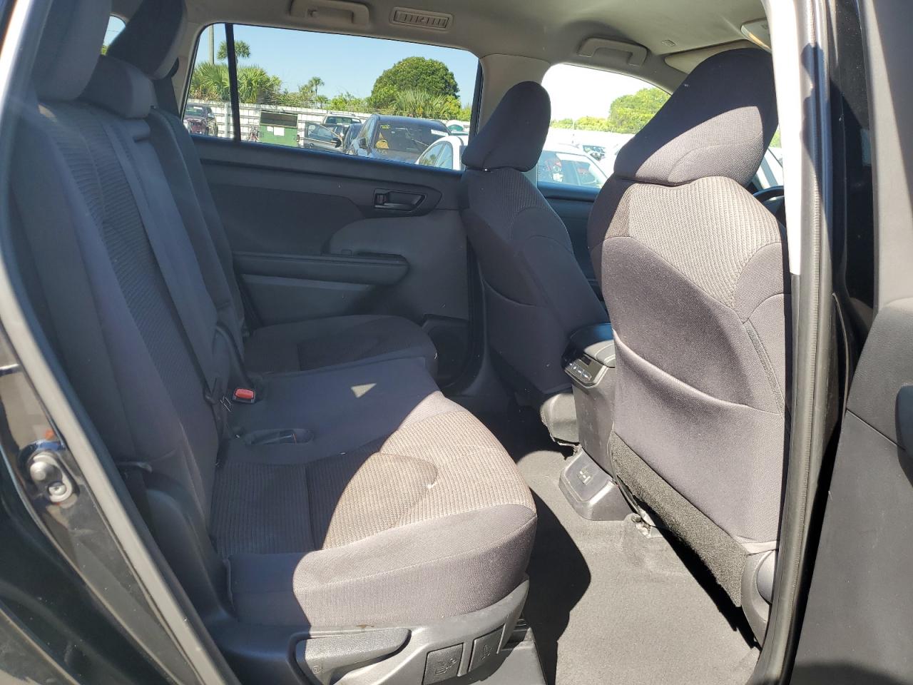 5TDBZRBH1NS189476 TOYOTA HIGHLANDER 2022