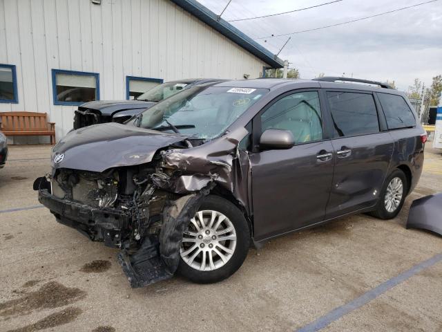 2016 Toyota Sienna XLE