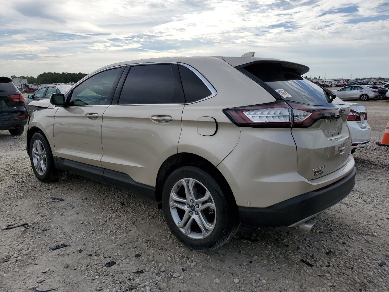 2FMPK3K93HBC44186 FORD EDGE 2017