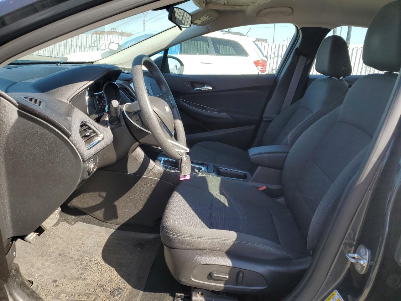 3G1BE6SM0HS511119 CHEVROLET CRUZE 2017