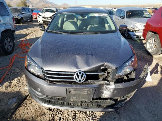  VOLKSWAGEN PASSAT 2015 Сріблястий