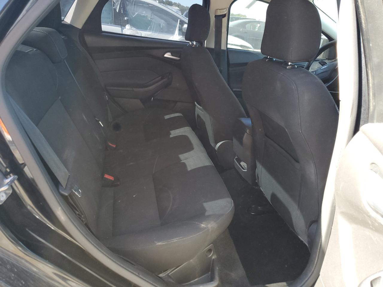 1FADP3F2XHL286771 FORD FOCUS 2017