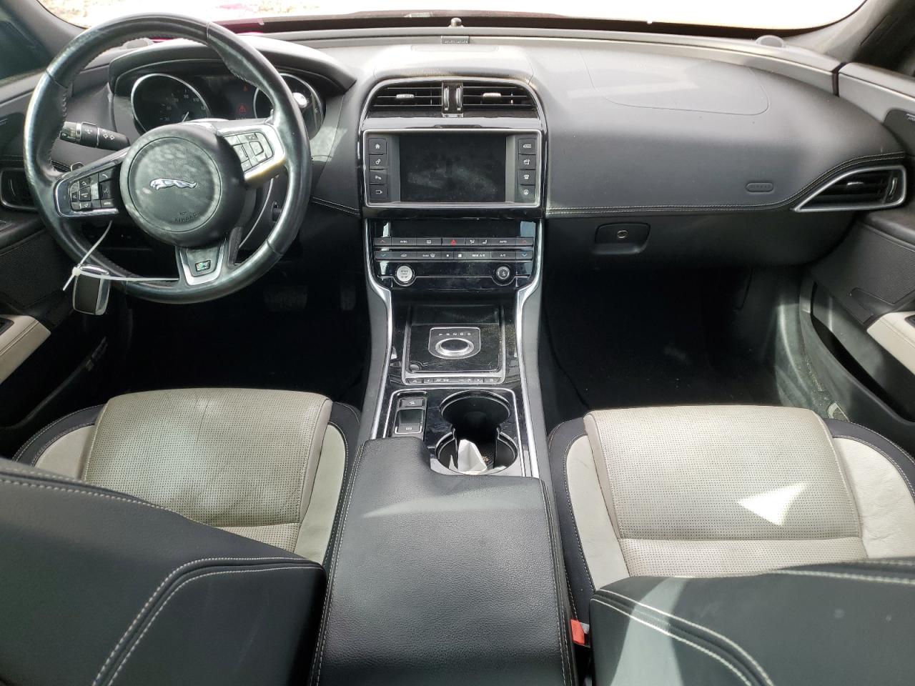 SAJAF4BVXHA948917 JAGUAR XE 2017