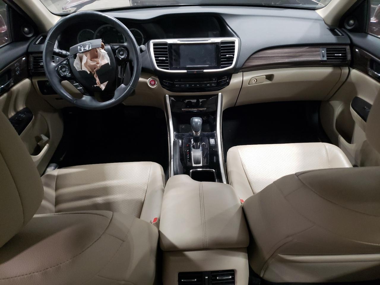 1HGCR2F82GA044082 HONDA ACCORD 2016