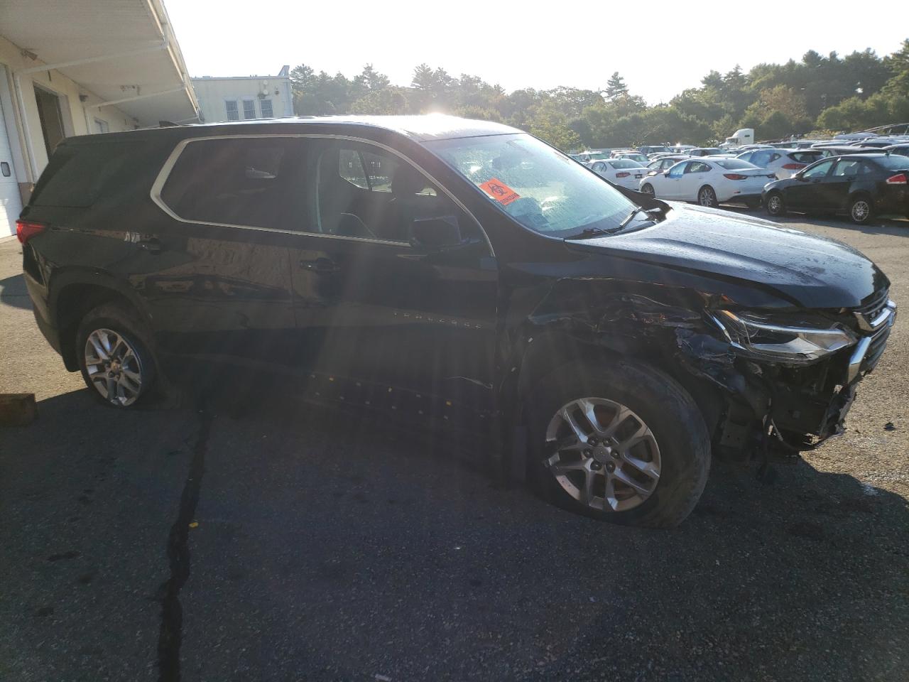 1GNEVFKW8KJ144587 CHEVROLET TRAVERSE 2019