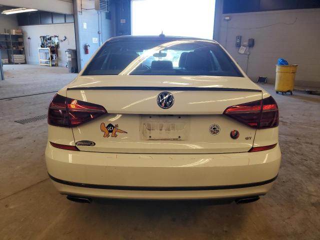 2018 VOLKSWAGEN PASSAT GT 1VWJM7A32JC048607