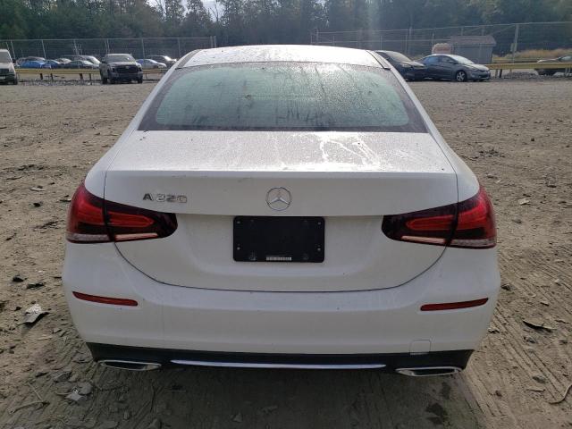 WDD3G4EB7KW026739 Mercedes-Benz A 220