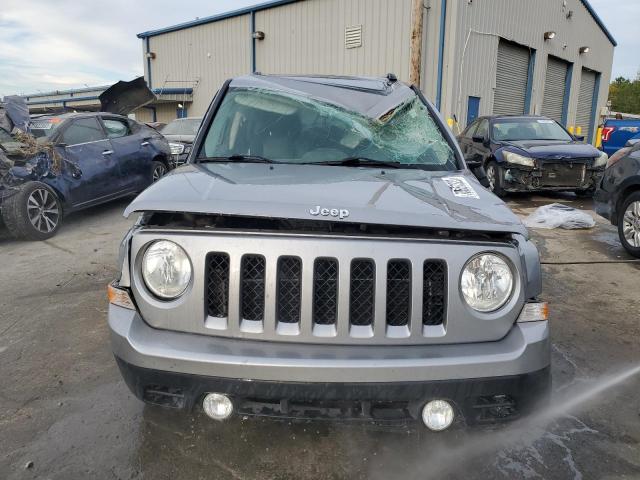 1C4NJPFA6GD589005 Jeep Patriot Latitude