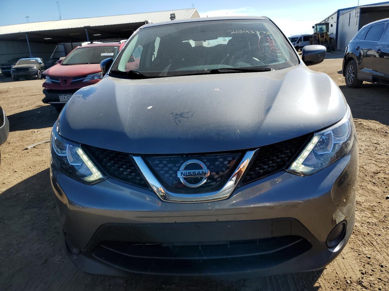 JN1BJ1CR8JW282573 NISSAN ROGUE 2018
