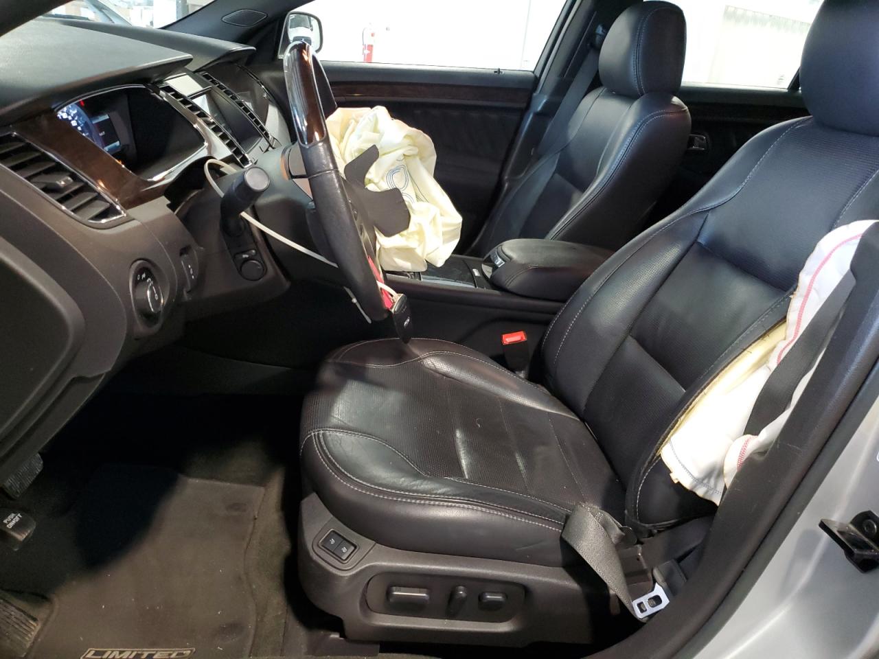 1FAHP2F81JG124087 FORD TAURUS 2018