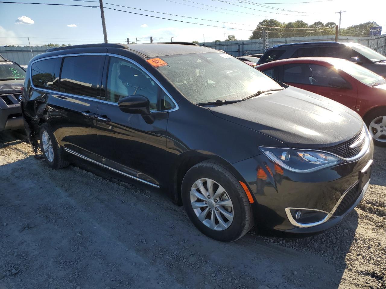 2017 Chrysler Pacifica Touring L vin: 2C4RC1BG7HR569198