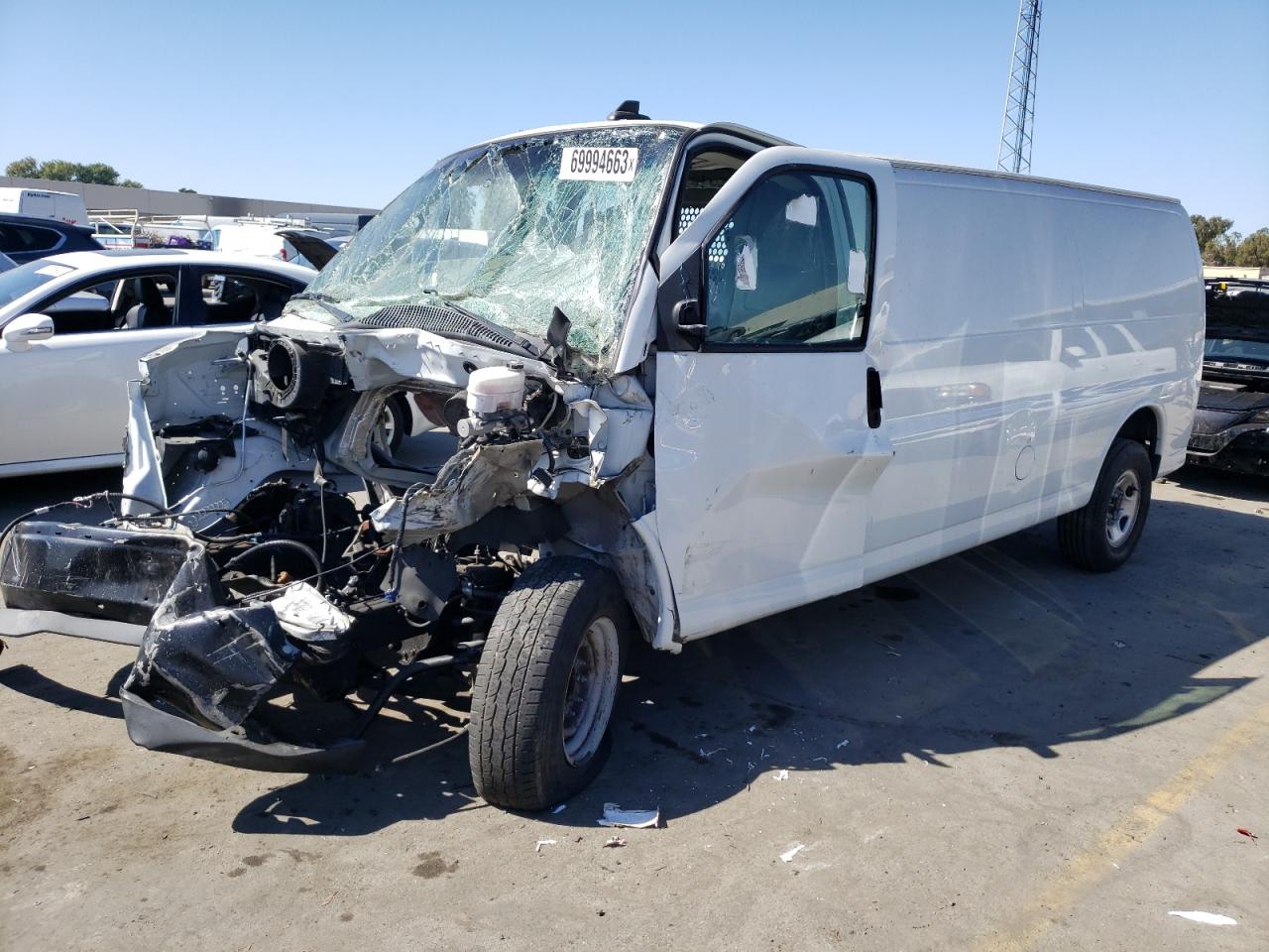 1GCWGBFP8K1266241 CHEVROLET ALL Models 2019