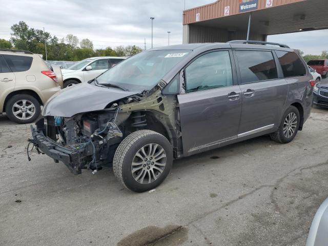 2019 Toyota Sienna XLE