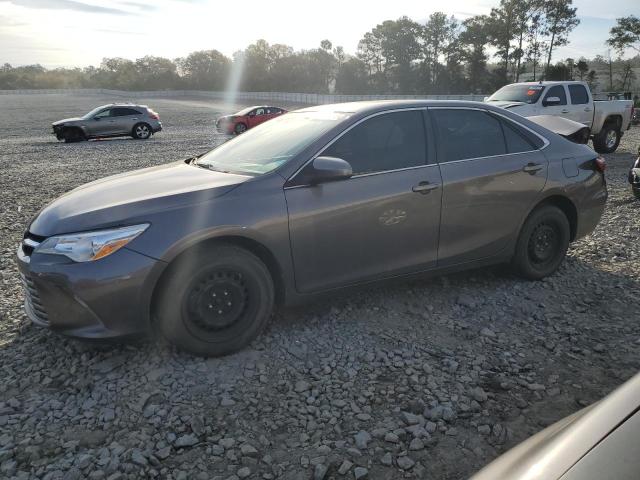 Lot #2507869714 2016 TOYOTA CAMRY LE salvage car