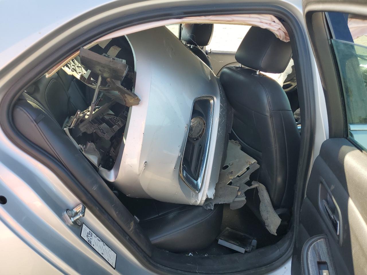 1G11E5SA3GF115653 CHEVROLET MALIBU 2016