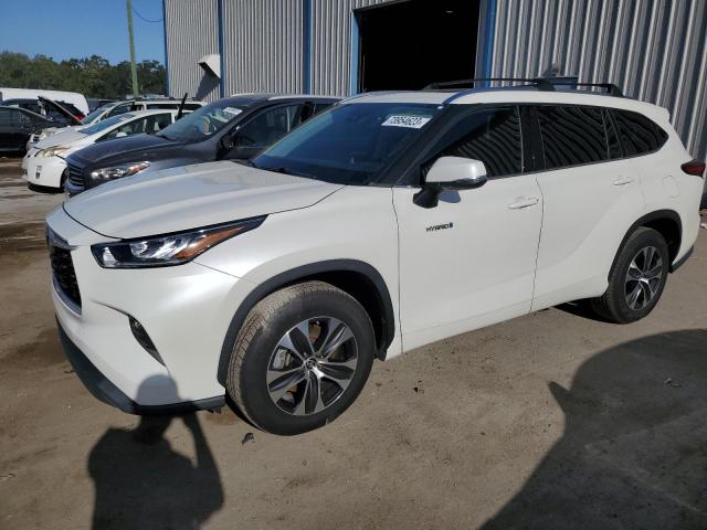 2020 Toyota Highlander Hybrid XLE