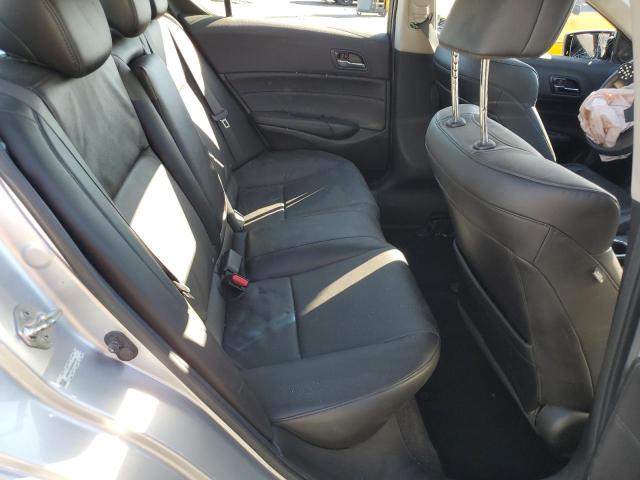 19VDE1F32EE001197 Acura ILX 20