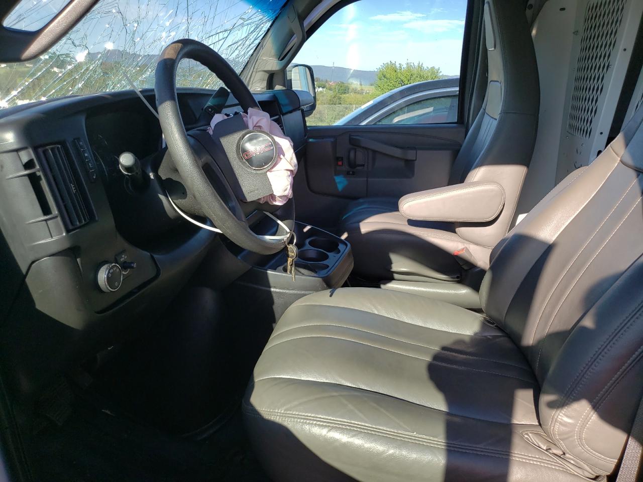 1GTW7AFF5H1135746 GMC SAVANA 2017