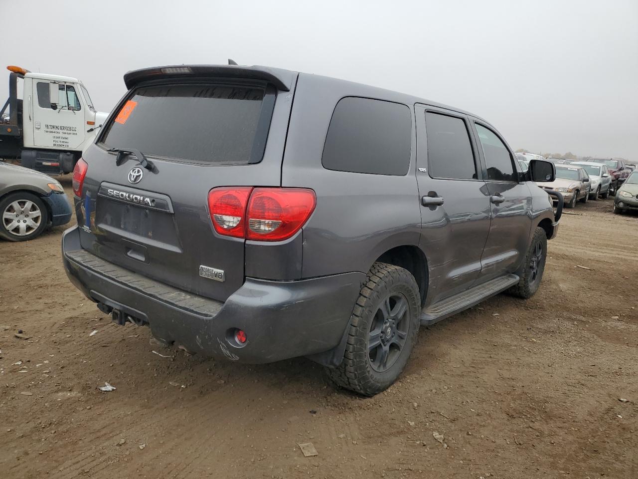 5TDBY5G10CS061718 2012 Toyota Sequoia Sr5