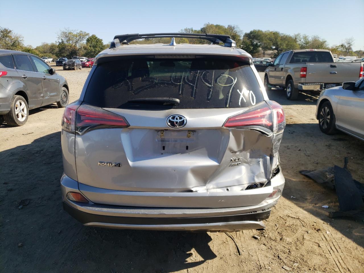 2T3RFREV2HW602873 TOYOTA RAV4 2017